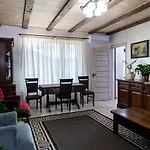 Guest house кичера Gold Mizhhirya (Transcarpathia)