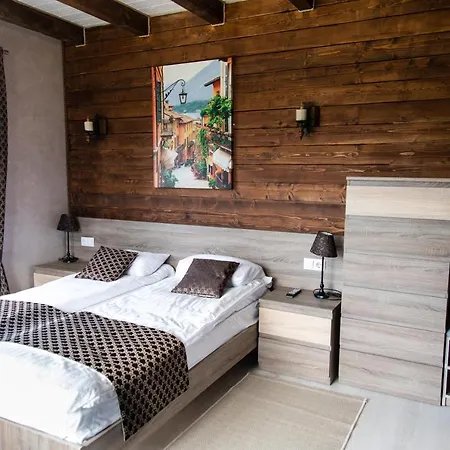 кичера Gold Casa de hóspedes 4*