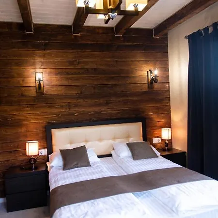 Penzion кичера Gold Mizhhirya (Transcarpathia)