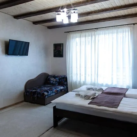 кичера Gold Guest house